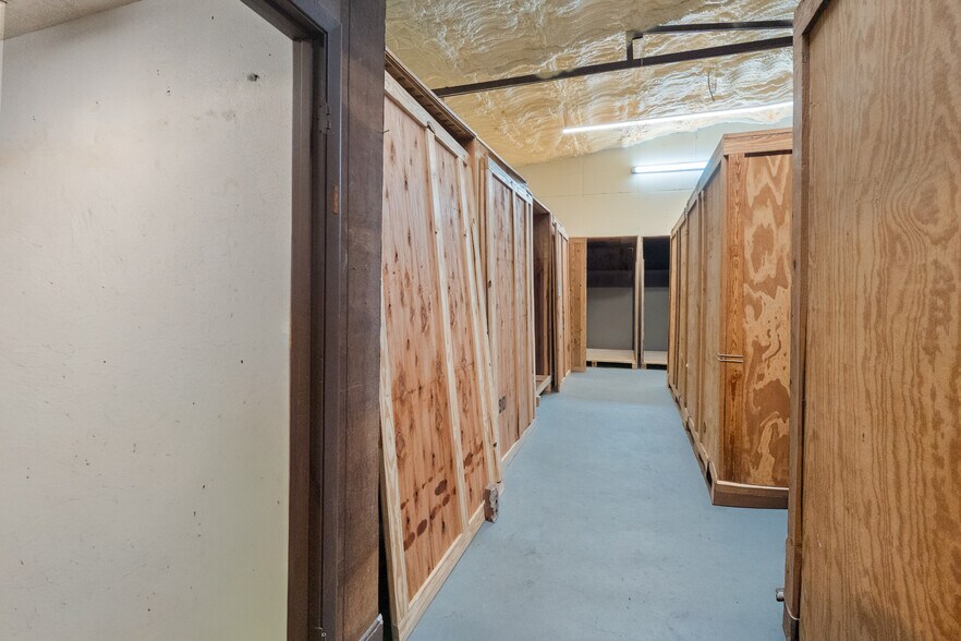 More Photos Of 15601 Old US Highway 441, Tavares Warehouse For Lease