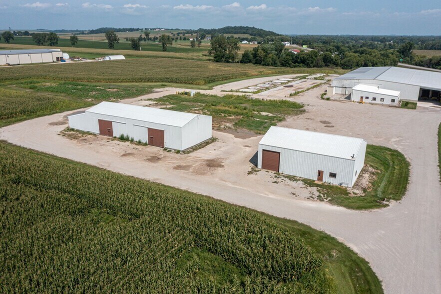 More Photos Of 701 N K Ave, Vinton Industrial For Sale
