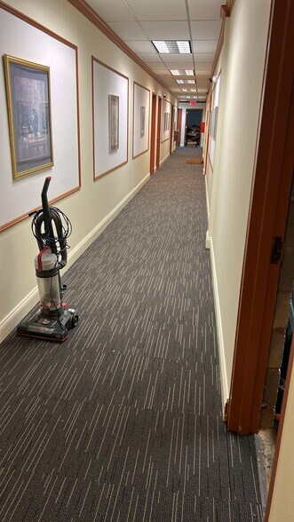 More Photos Of 450 Maple Ave E, Vienna Medical For Lease