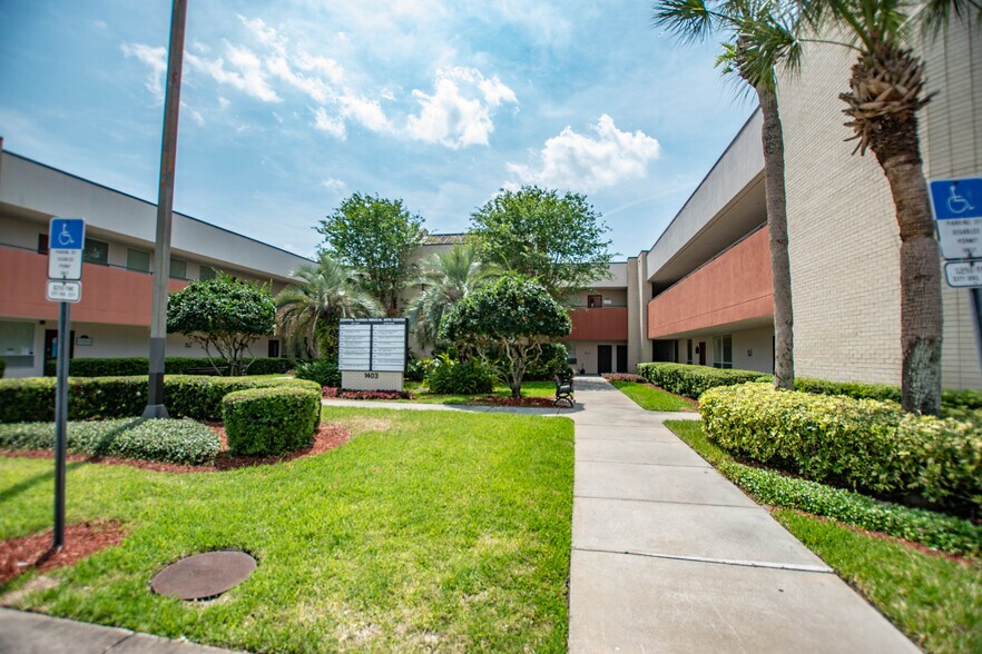 More Photos Of 1403 Medical Plaza Dr, Sanford Medical For Sale