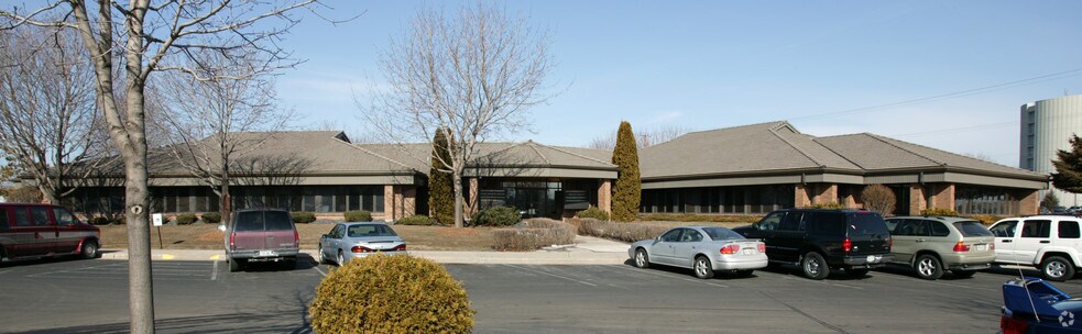 More Photos Of 47 Park Pl, Grand Chute Unknown For Lease