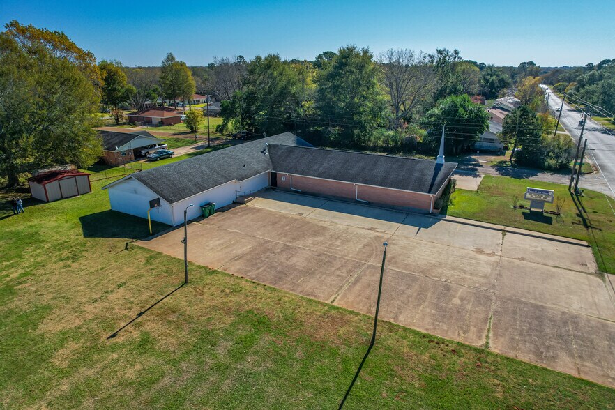 More Photos Of 201 Ragland St, Palestine Religious Facility For Sale