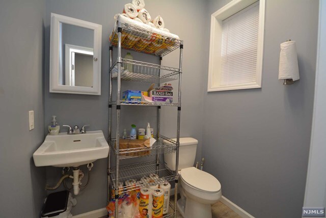 More Photos Of 30 Chestnut St, Rutherford Office For Lease