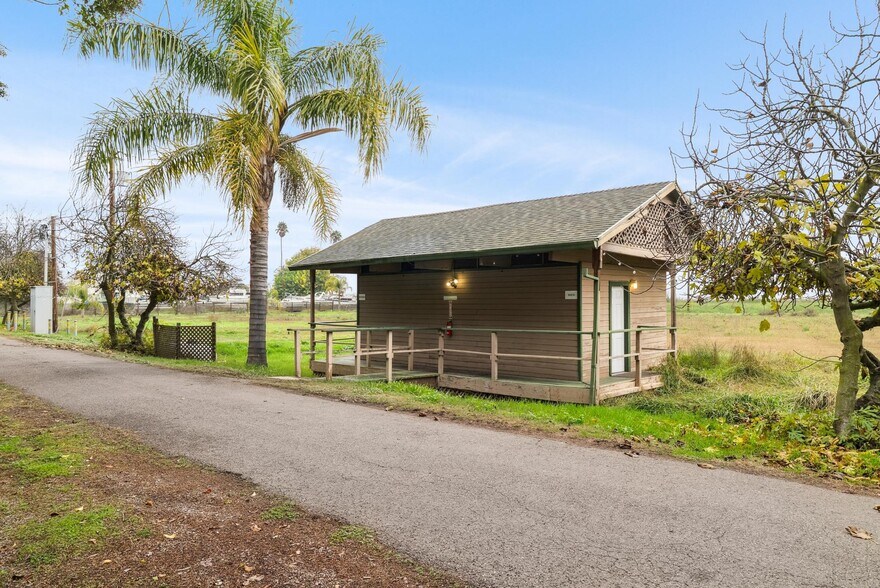 More Photos Of 500 Brannan Island Rd, Isleton Marina For Sale