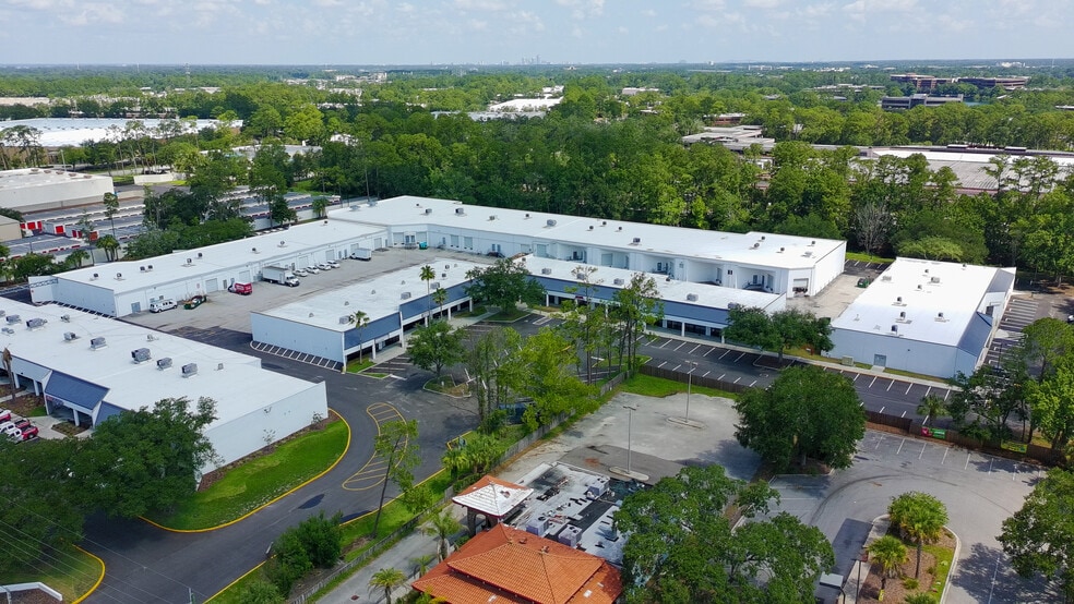 More Photos Of 8535 Baymeadows Rd, Jacksonville Unknown For Lease
