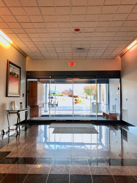 More Photos Of 1101 Opal Ct, Hagerstown Medical For Lease