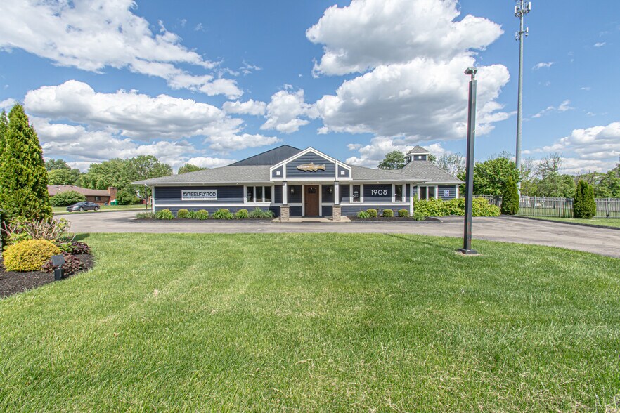 More Photos Of 1908 N Lakeman Dr, Bellbrook Storefront Retail Office For Sale