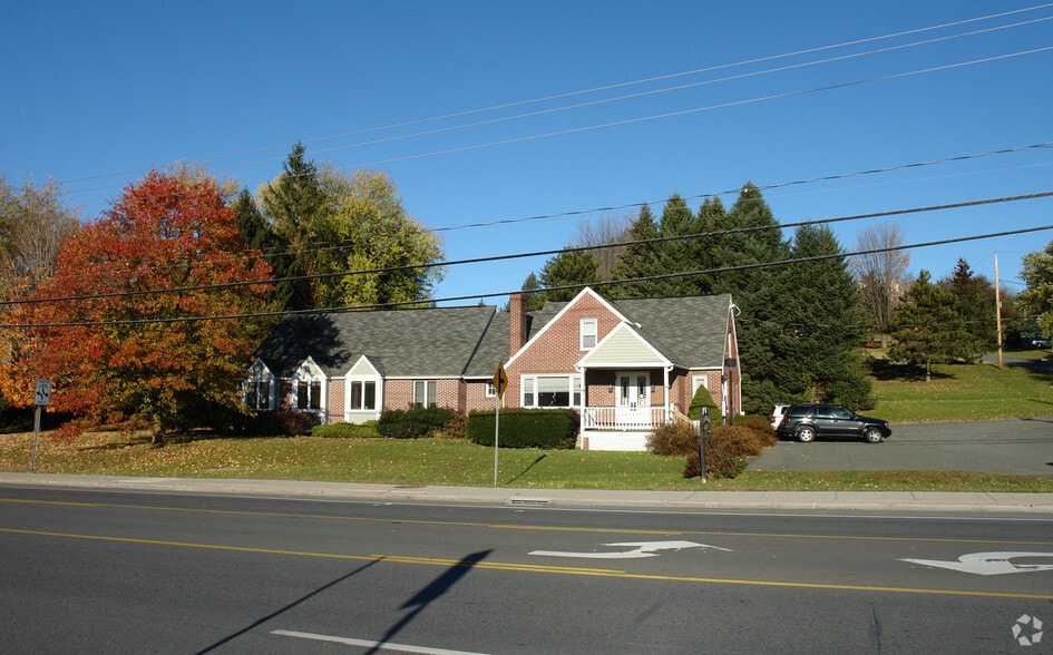 Primary Photo Of 721 Hoosick St, Troy Medical For Sale