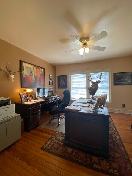 More Photos Of 306 S Tennessee St, McKinney Office For Lease