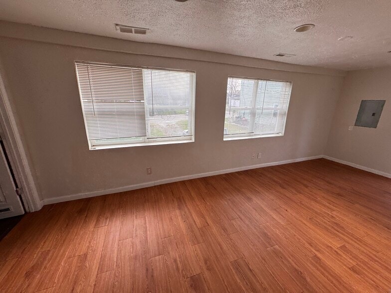 More Photos Of 2048 4th Ave, Cincinnati Multifamily For Sale