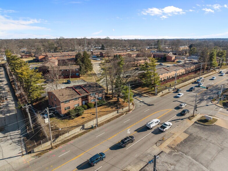 More Photos Of 7298 N Hanley Rd, Hazelwood Multifamily For Sale