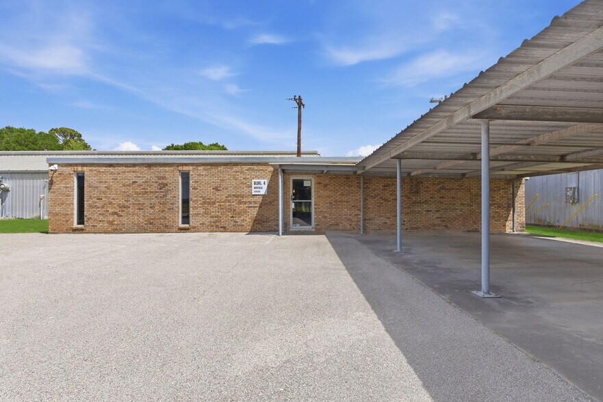 Primary Photo Of 13026 Rosecrest Dr, Houston Office For Lease