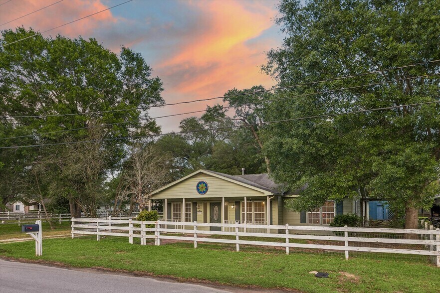 More Photos Of 30315 2nd St., Fulshear Land For Sale