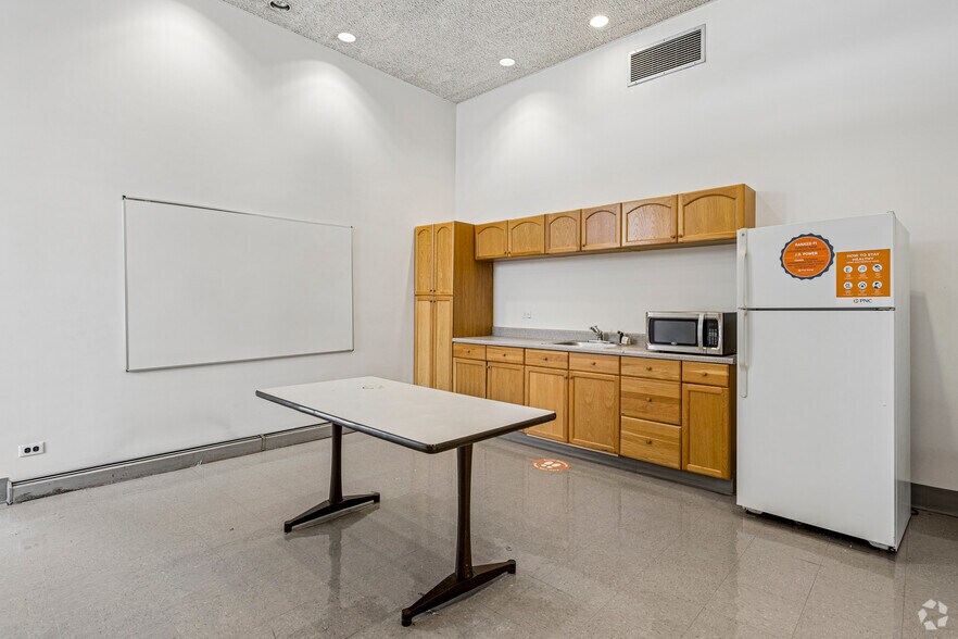 More Photos Of 469 N Seymour Ave, Mundelein Bank For Sale
