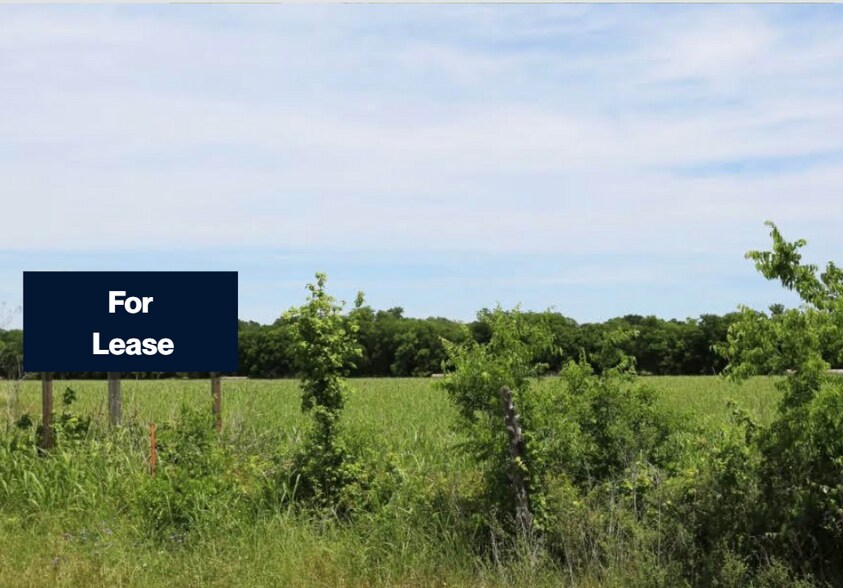 More Photos Of E I 35, Red Oak Land For Lease