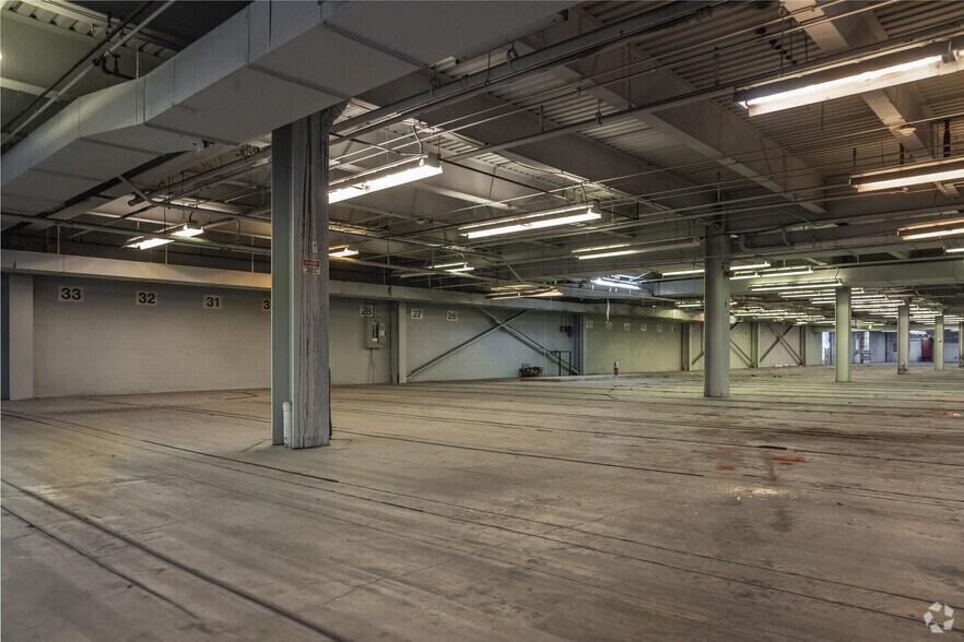 More Photos Of 5300 Crosswind Dr, Columbus Manufacturing For Lease