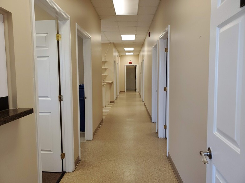 More Photos Of 308-316 Dolphin Dr, Jacksonville Medical For Lease