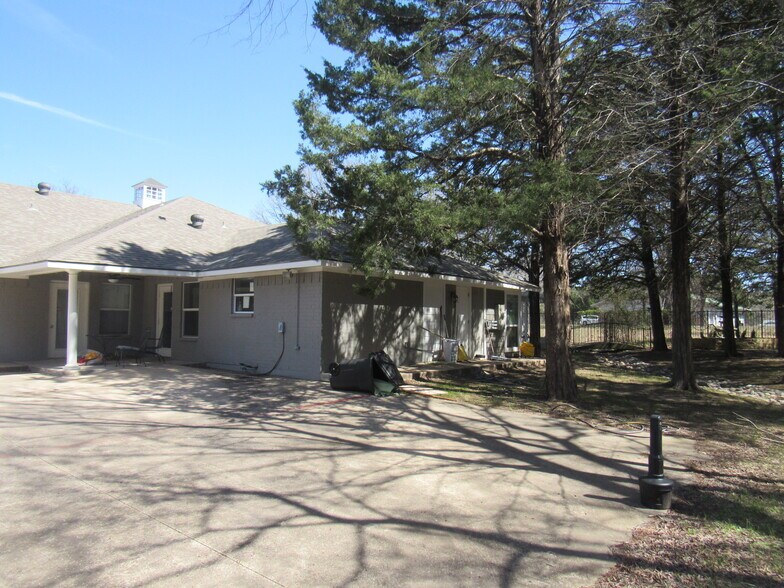 More Photos Of 4318 W Crawford St, Denison Assisted Living For Sale