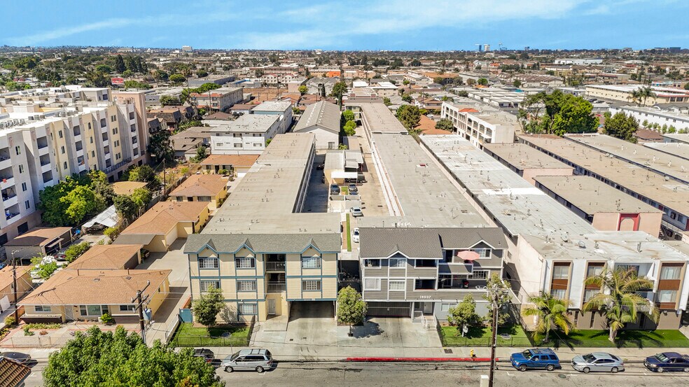 More Photos Of 14037 Cerise Ave, Hawthorne Apartments For Sale