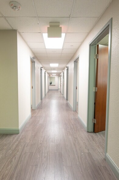 More Photos Of 7200 W Cathedral Rock Dr, Las Vegas Medical For Sale