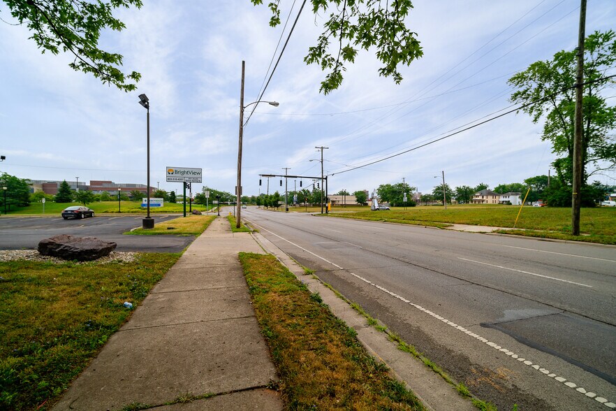 More Photos Of 201 N Yellow Springs St, Springfield Medical For Sale