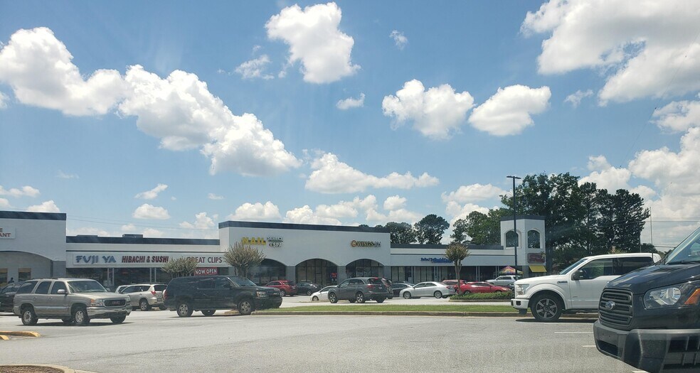 More Photos Of 4135-4145 Lavista Rd, Tucker Unknown For Lease