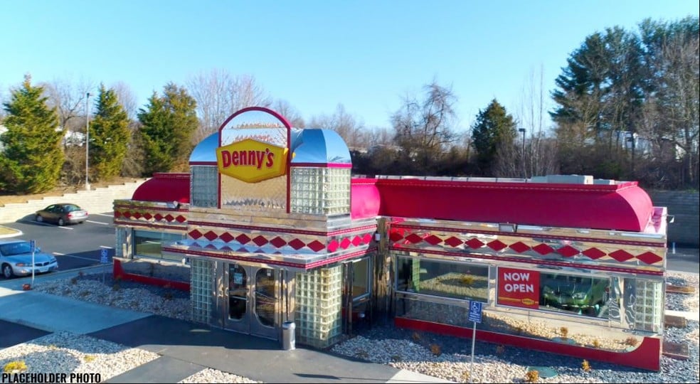 More Photos Of 11161 Research Plaza Way, Richmond Restaurant For Sale