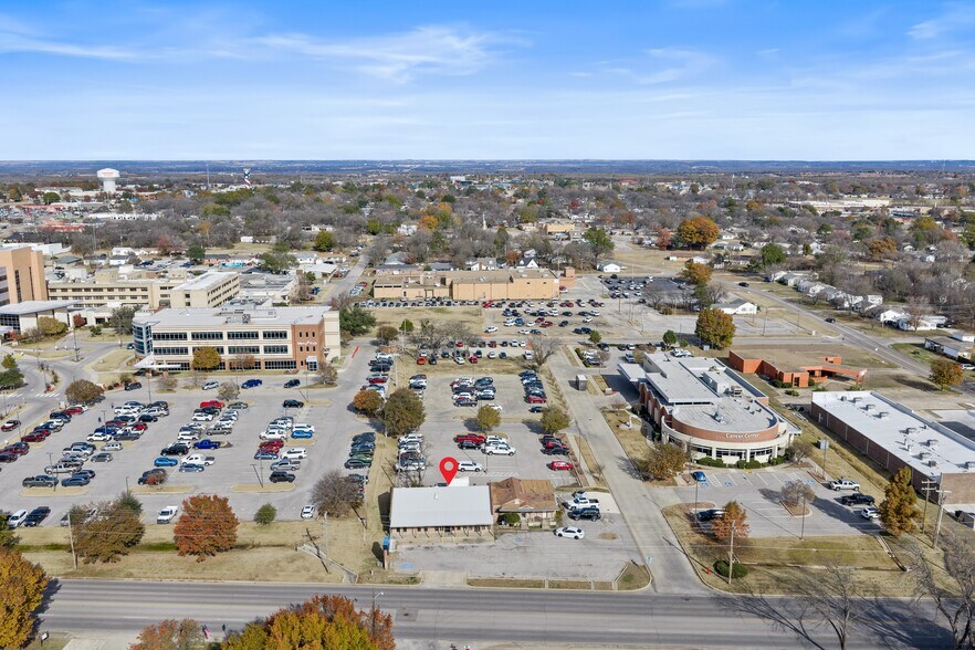 More Photos Of 715 12th Ave NW, Ardmore Medical For Sale