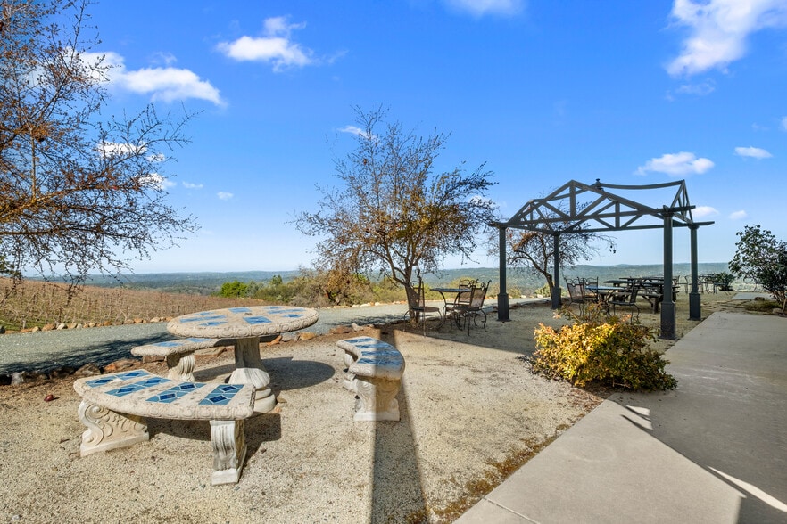 More Photos Of 6781 Tower, Somerset Winery Vineyard For Sale