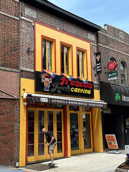 More Photos Of 2850 31st St, Astoria Restaurant For Sale