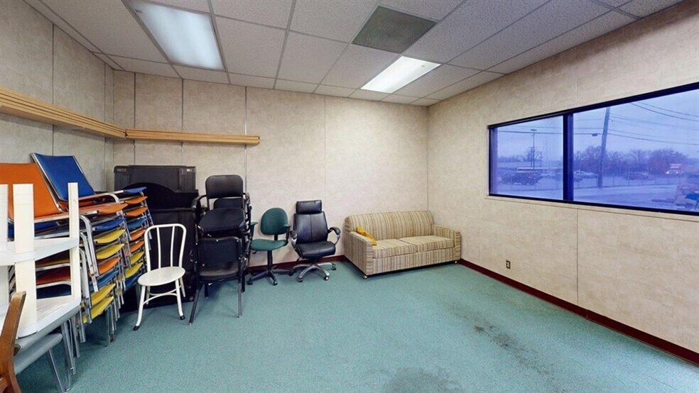 More Photos Of 2819 5th Ave, Huntington Medical For Sale