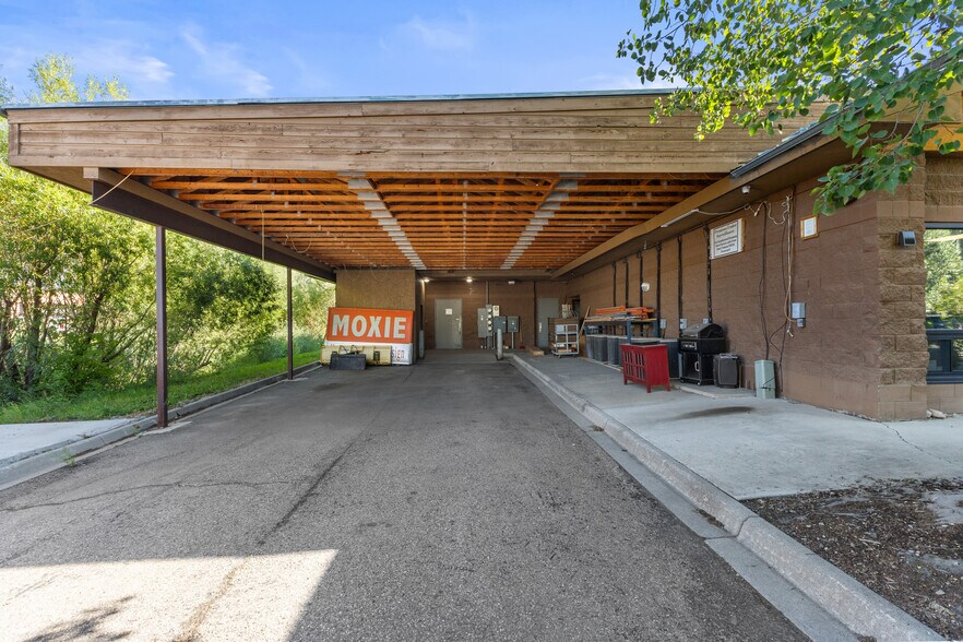 More Photos Of 1855 Shield Dr, Steamboat Springs Showroom For Sale