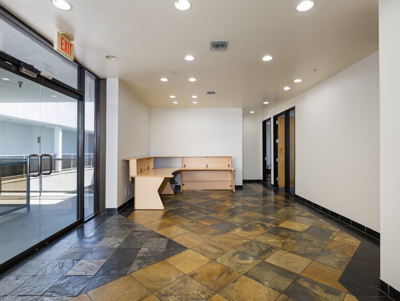 More Photos Of 5155 W Rosecrans Ave, Hawthorne Loft Creative Space For Sale