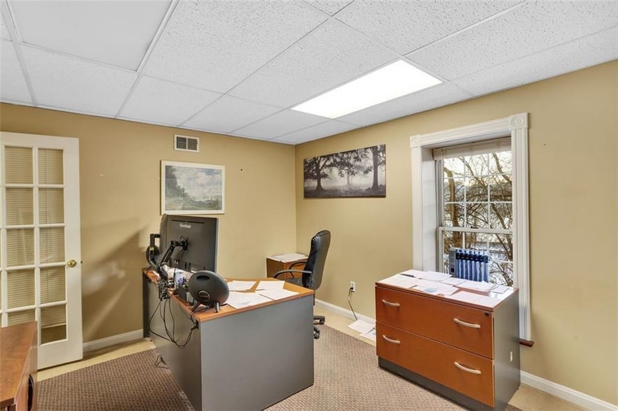 More Photos Of 1108 Ohio River Blvd, Sewickley Office For Sale