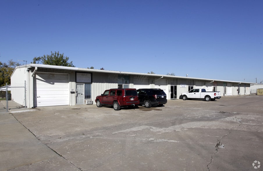 Primary Photo Of 104-122 S 122nd Ave, Tulsa Warehouse For Lease