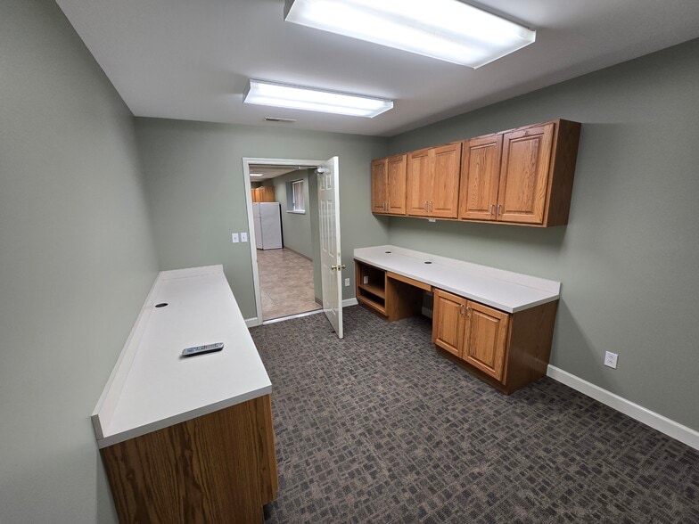 More Photos Of 151 Independence Dr, Union Flex For Sale