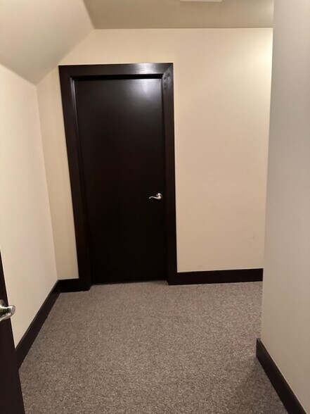 More Photos Of 1441 W Pleasant Grove Rd, Rogers Self Storage For Lease