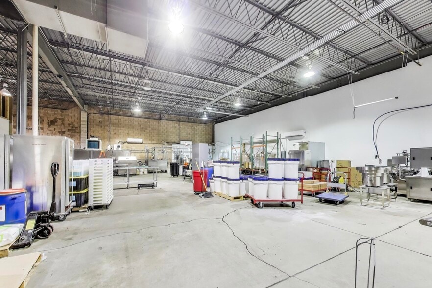 More Photos Of 5511 95th Ave, Kenosha Warehouse For Sale