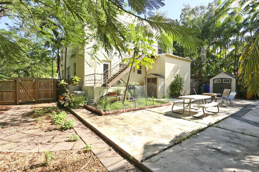 More Photos Of 2630 Natoma St, Coconut Grove Apartments For Sale