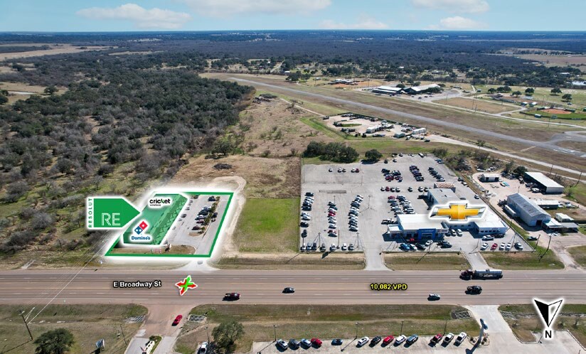 More Photos Of 1431 E Broadway St, Cuero Storefront Retail Office For Lease