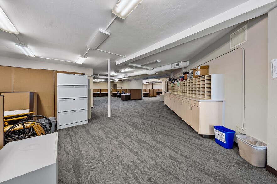 More Photos Of 209 N Pacific Hwy, Talent General Retail For Sale