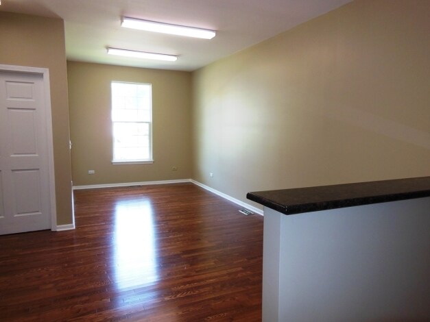 More Photos Of 410 E State St, Geneva Office For Lease