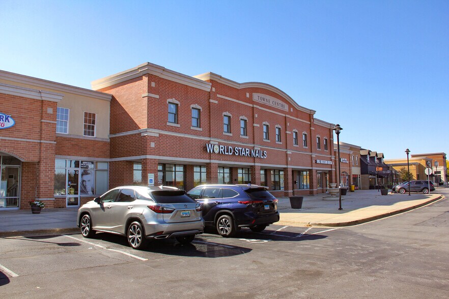 More Photos Of 171st @ La Grange, Tinley Park Unknown For Lease