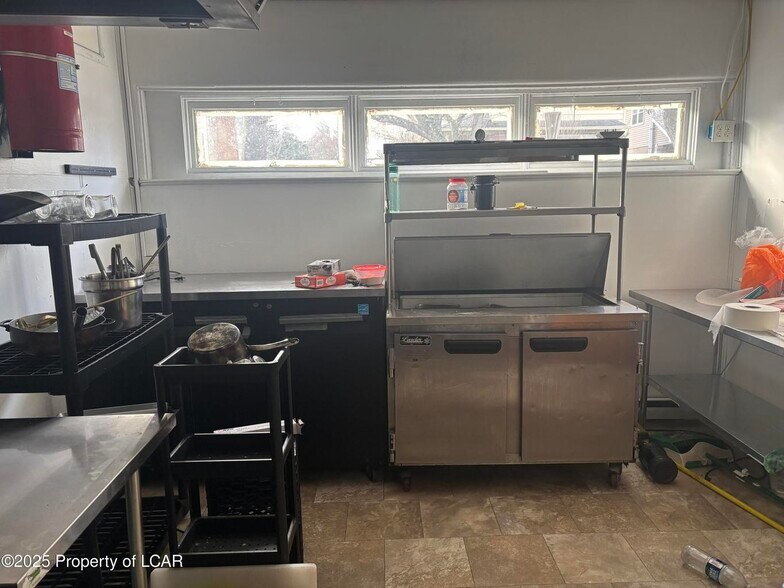 More Photos Of 317 Main St, Dupont Bar For Sale