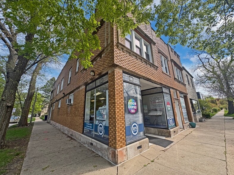 More Photos Of 1529 Greenleaf St, Evanston Apartments For Sale