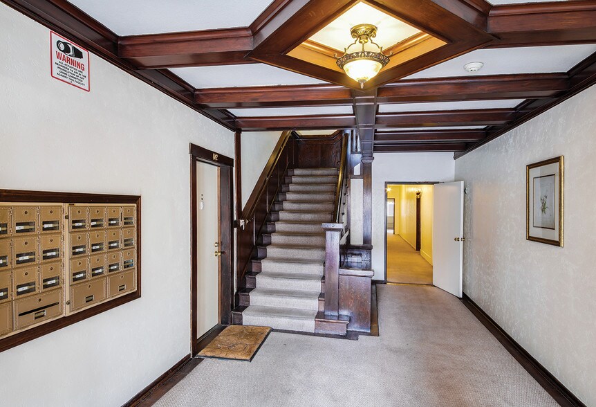 More Photos Of 330-332 Cedar Ave, Long Beach Apartments For Sale