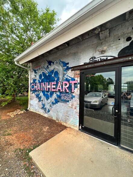 More Photos Of 4 Foundy St, Asheville Office For Lease