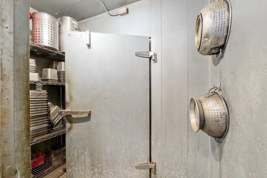 More Photos Of 14960 Main St, Alachua Restaurant For Lease