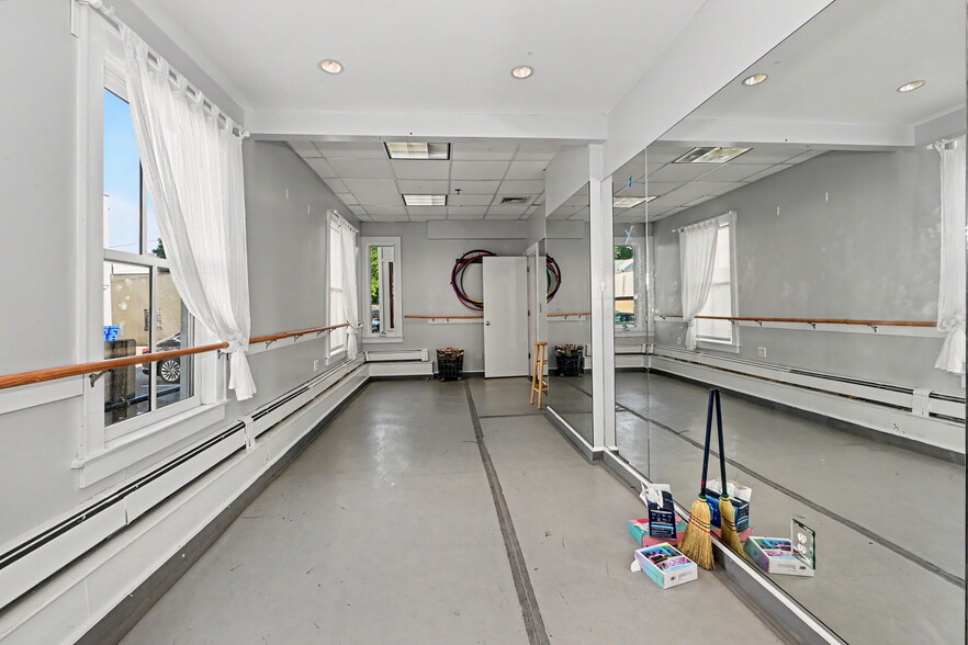 More Photos Of 245 Mill St, Greenwich Loft Creative Space For Lease