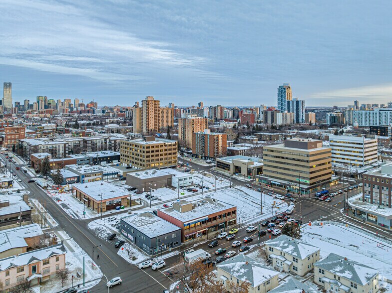 More Photos Of 10441-10445 124 St, Edmonton Storefront Retail Office For Lease